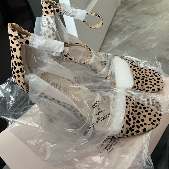 JustFab Dress Sandals (Size 6.5) - Picture 2 of 8